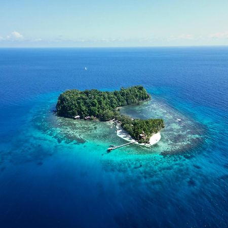 Bolilanga Island Resort - Togean Island Angkayo Buitenkant foto