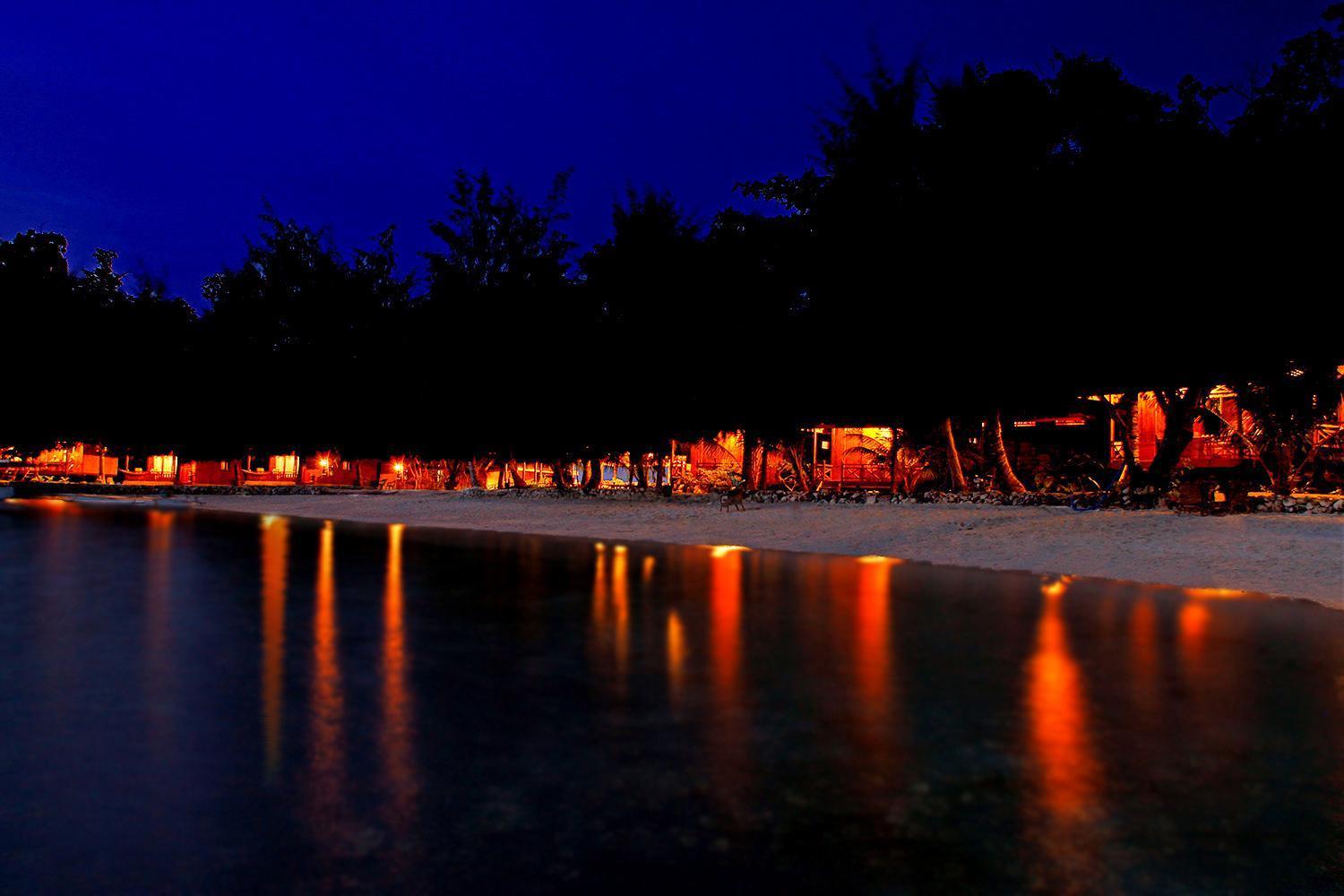 Bolilanga Island Resort - Togean Island Angkayo Buitenkant foto