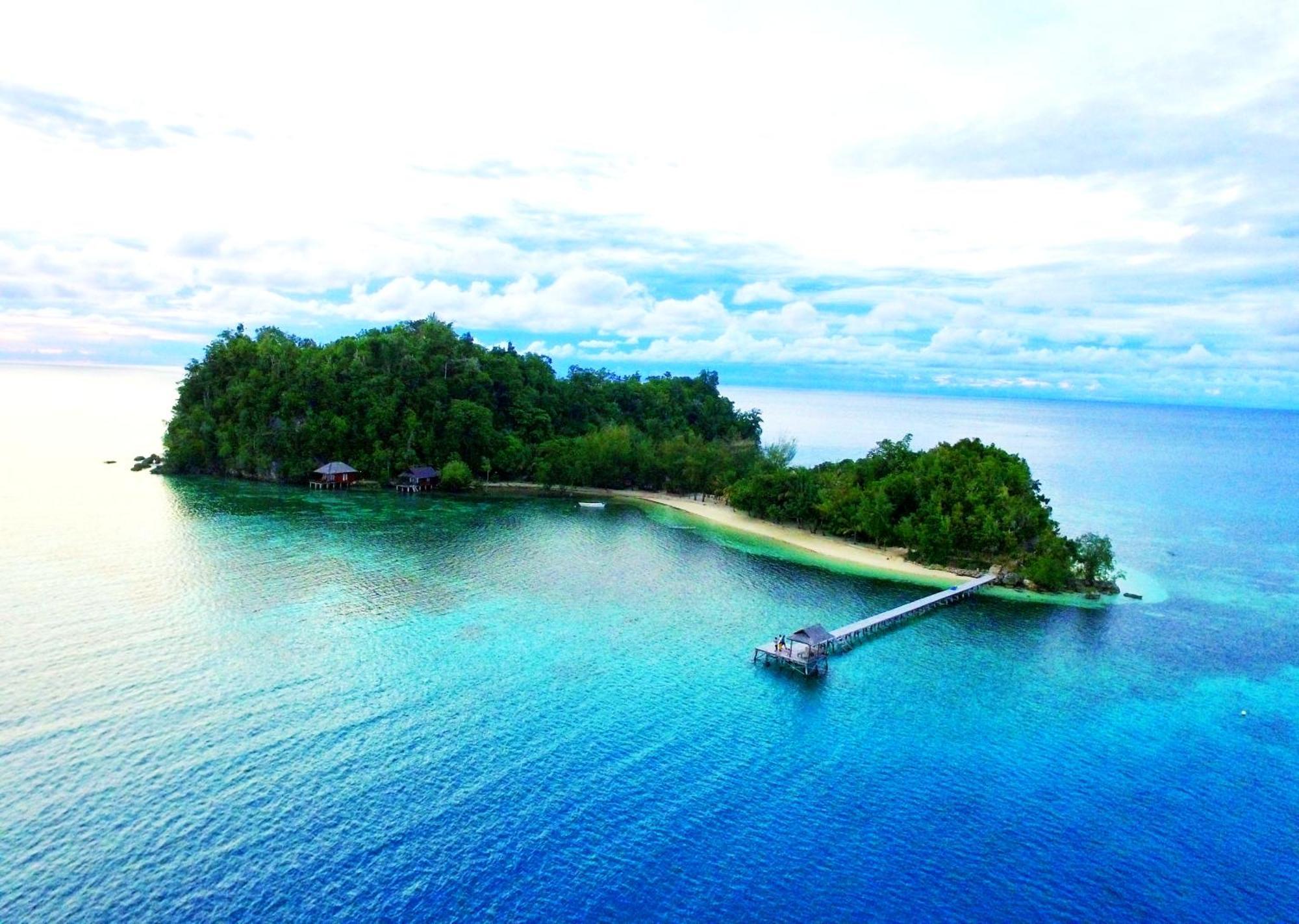 Bolilanga Island Resort - Togean Island Angkayo Buitenkant foto