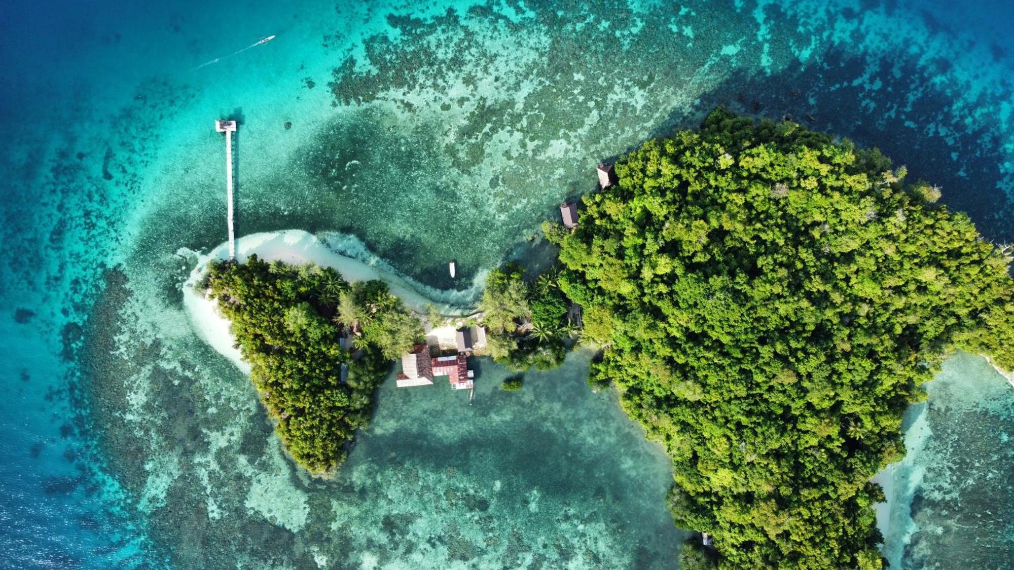 Bolilanga Island Resort - Togean Island Angkayo Buitenkant foto
